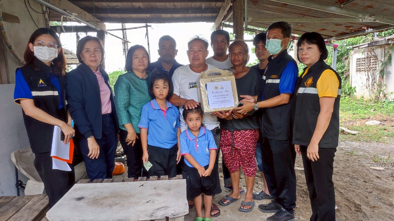 แรงงานจังหวัดสระบุรีร่วมเยี่ยมและให้กำลังใจครอบครัวผู้ประกันตนจากเหตุเพลิงไหม้